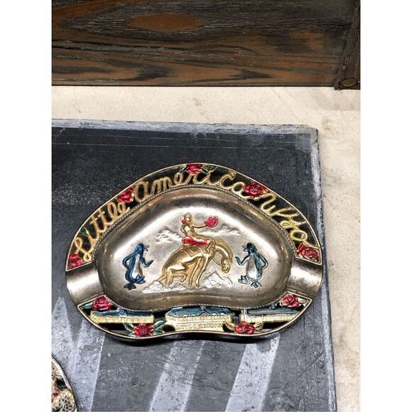 Vintage Little America Wyoming Tin Plate Embossed Ashtray Catch All Americana Ki - Picture 16 of 16